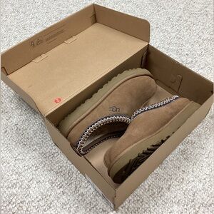 Ugg Tasmans Chestnut